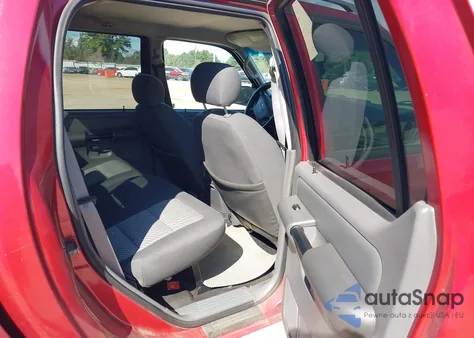 2005 Ford Explorer Sport Trac Adrenalin/Xls/Xlt from USA, damaged, VIN 1FMZU67K85UA64840